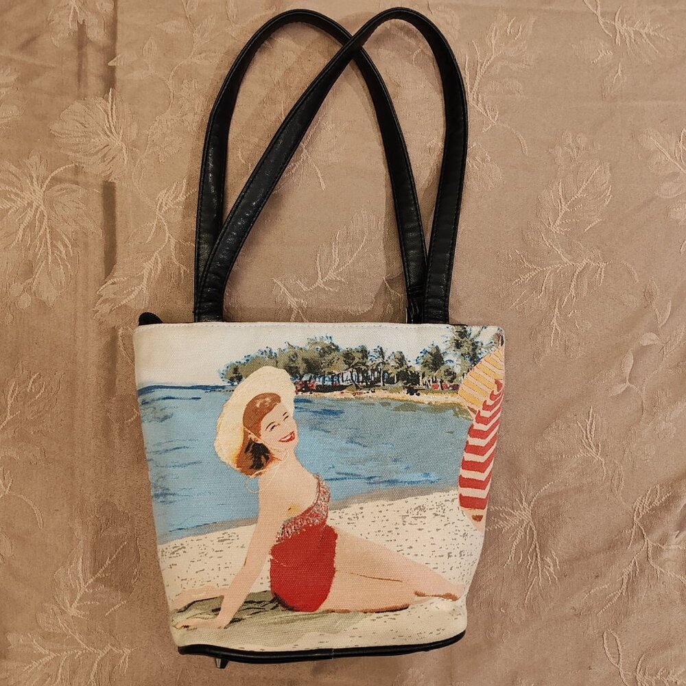 Vintage Beaded Woman on Beach Shoulder Bag, Excellent Used Condition! (EUC) - Picture 2 of 12